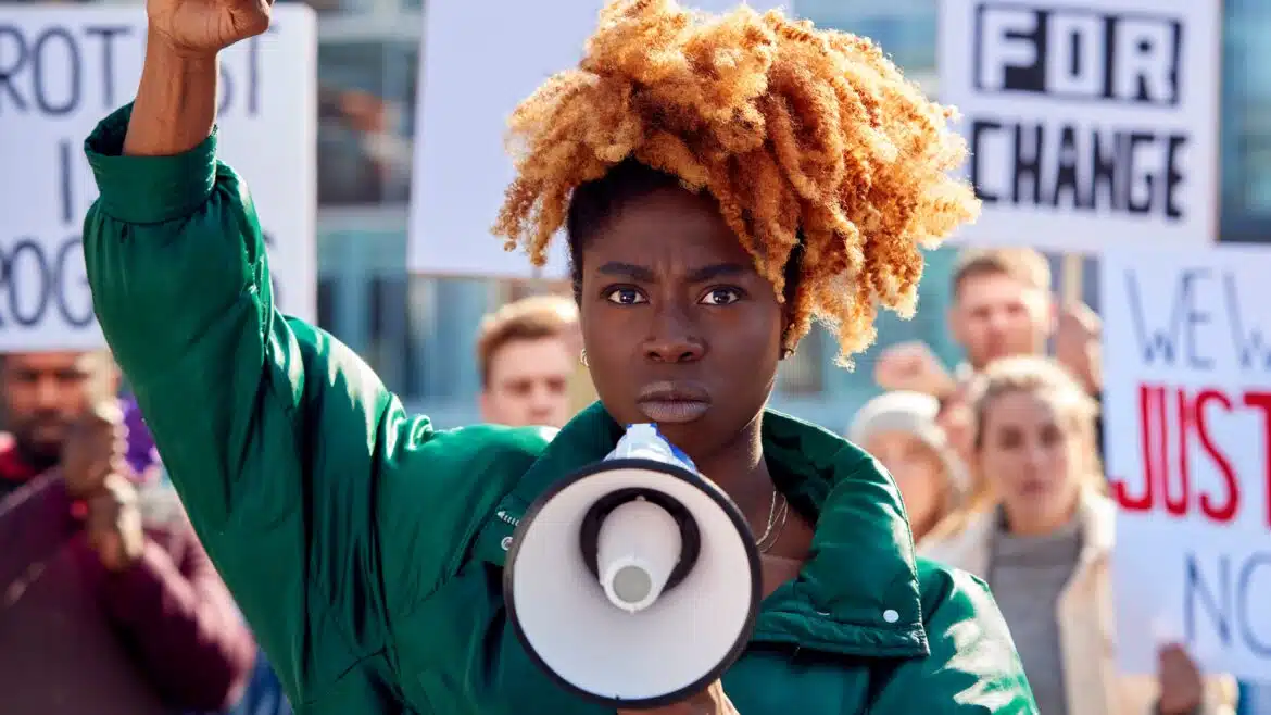 Discrimination capillaire manifestation contre la discrimination capillaire.