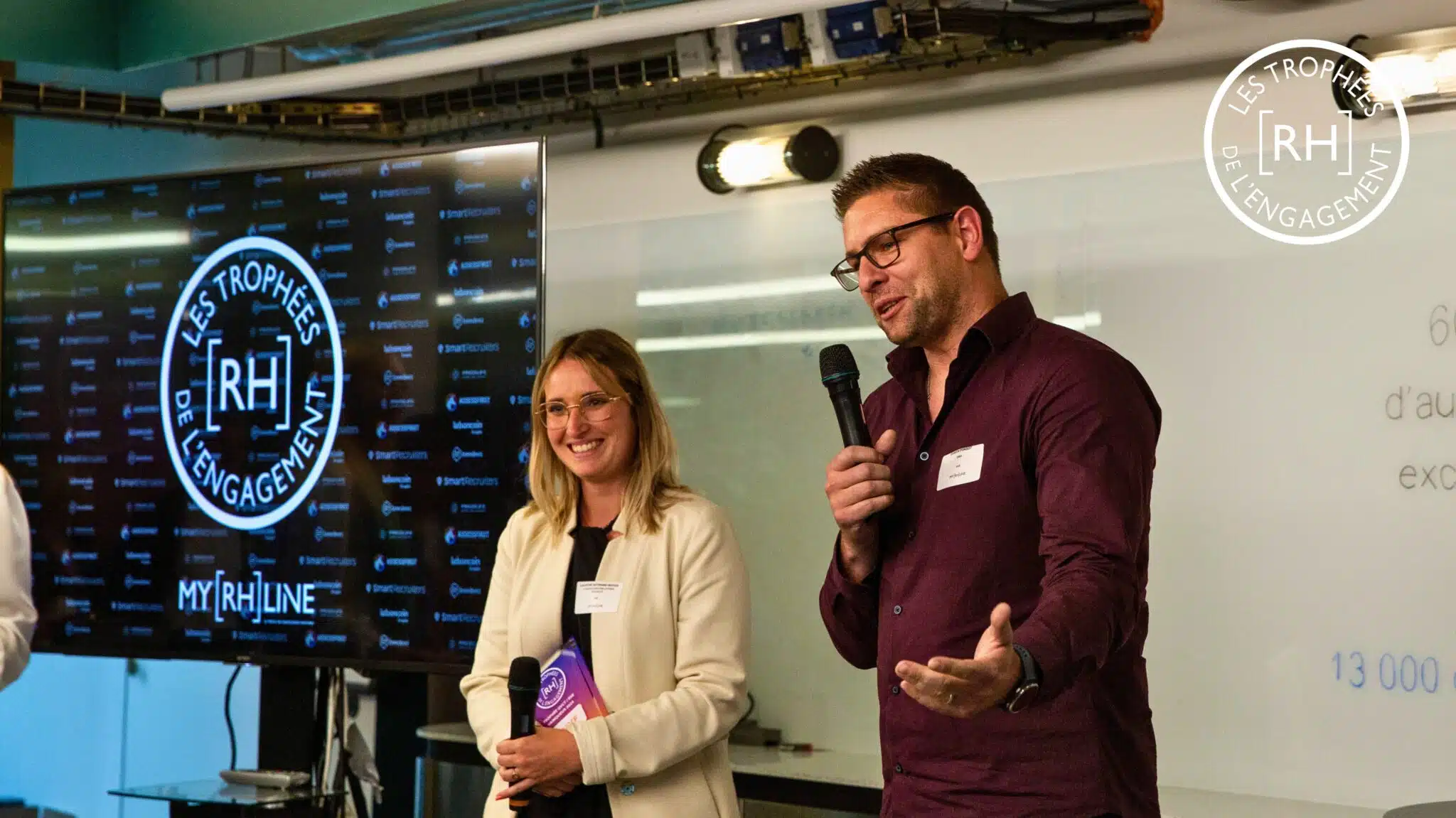 myRHline remet le trophée RH à VVF