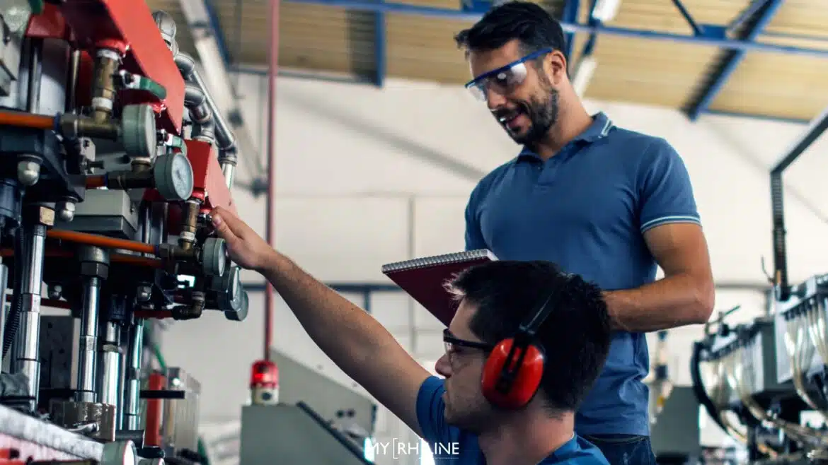 Organisation du travail par affinités expérimentation dans l’industrie Deux collaborateurs qui travaillent ensemble parce qu'ils ont des affinités