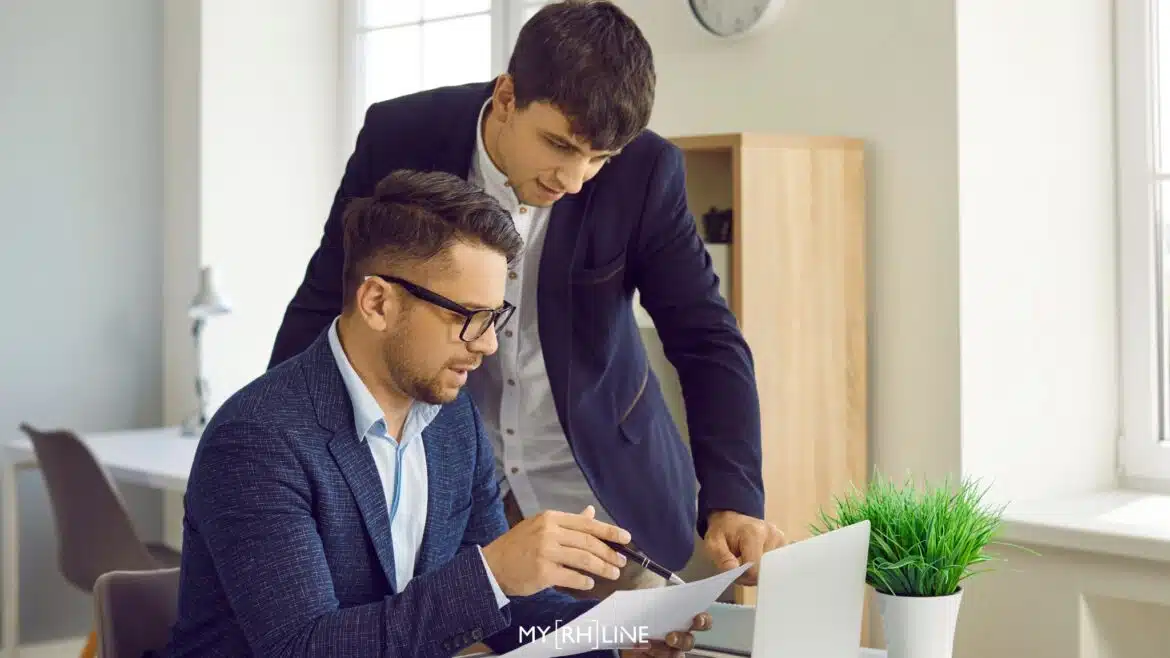 Gestion des temps de travail standard vs spécifique Collaborateurs qui se demandent comment gérer les exceptions en matière de gestion des temps de travail (standard vs spécifique)