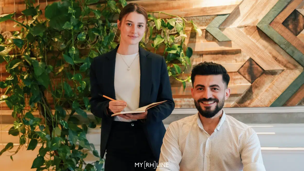 Collaborateurs satisfaits et engagés dans l'expérience apprenant proposée par leur entreprise