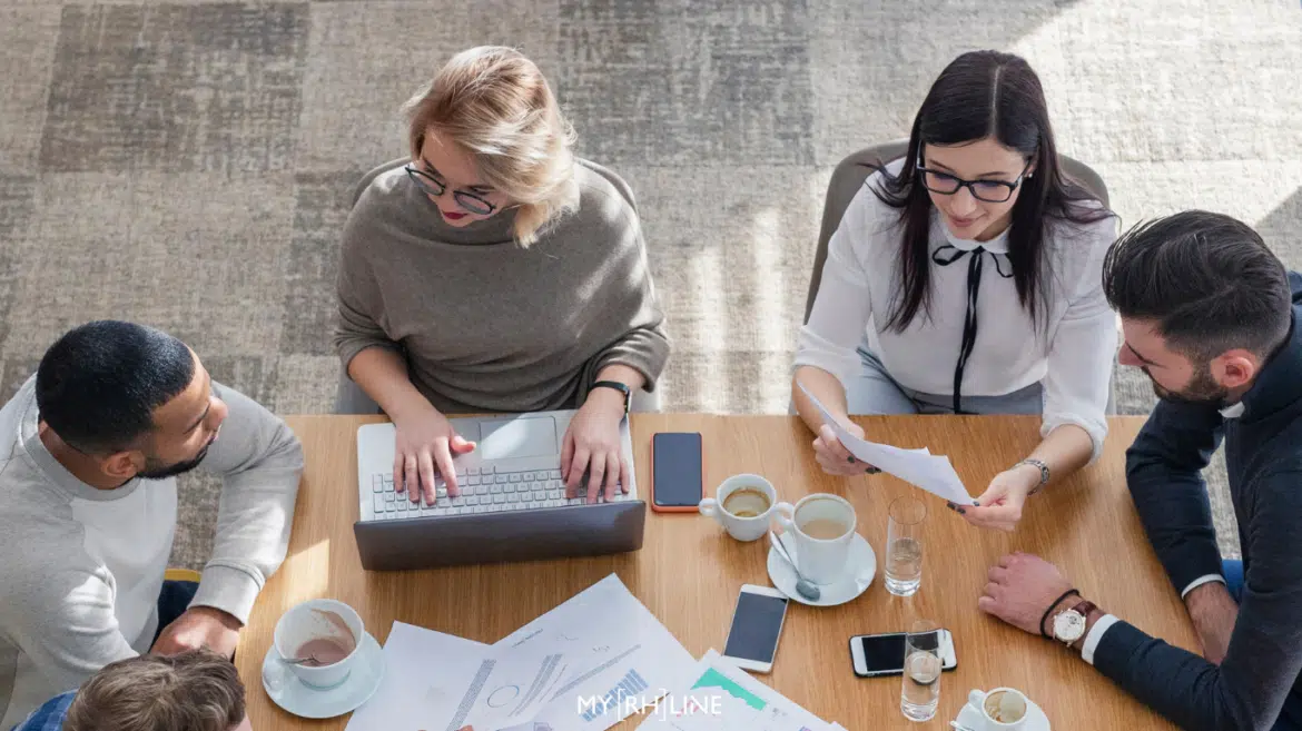 Équipe RH travaille sur le choix d'une solution GTA