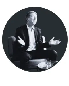 Christophe Mouquand, responsable du département développement des personnes et des compétences au Crédit Agricole Provence Côte d’Azur participe au podcast T'as raté le coche