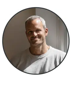 Portrait de Virgile Raingeard fondateur et CEO de Figures