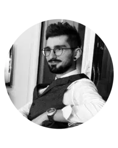 Portrait de Stevy Lacerenza (chargé de missions RH Biologic) interview RH