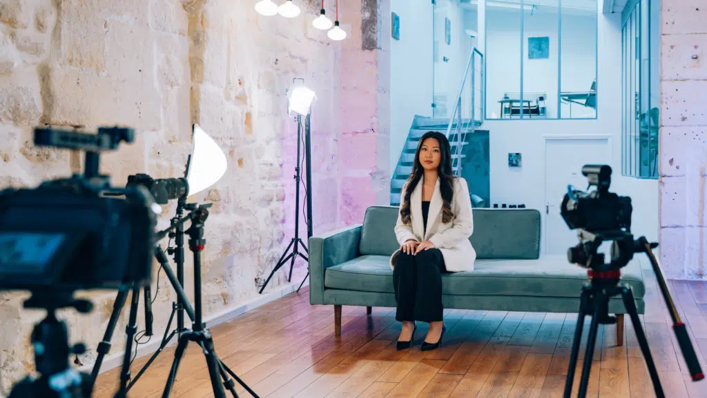 Backstage du podcast HR tech Stories saison 2 épisode IA en RH avec Laura Xia, responsable marketing de l'offre GTA & IA chez l'éditeur Nibelis