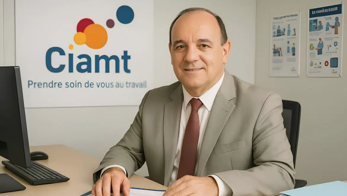 Philippe Goj échange avec des responsables RH sur une politique de prévention en santé au travail